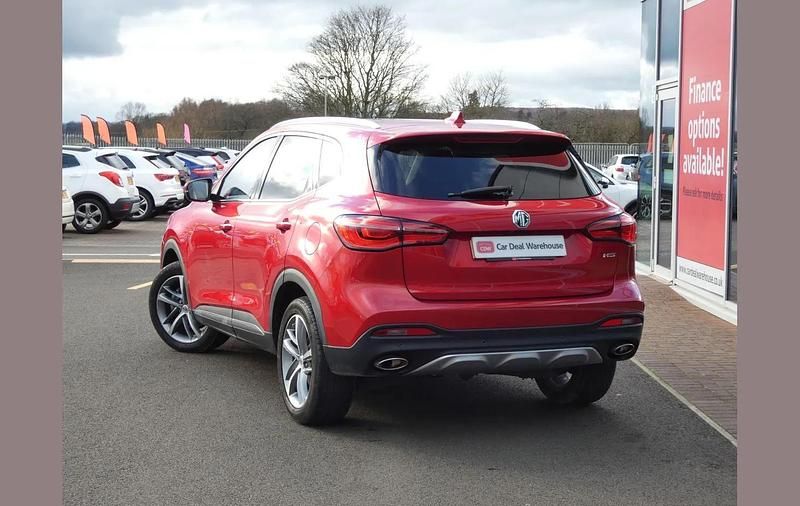 Used MG HS Exclusive 162 HP (119 kW) 2023 Red SUV