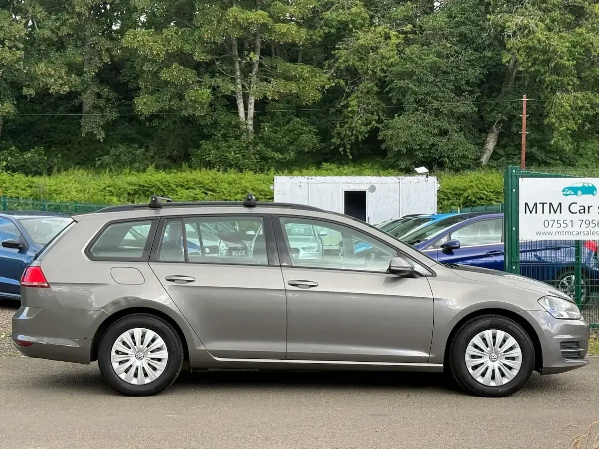 Used VW Golf VII S 105 HP (77 kW) 2014 Grey Estate