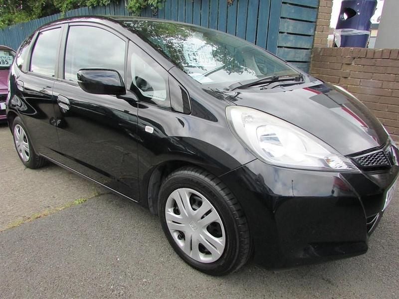 Black Used 2013 Honda Jazz SE Hatchback | £4,295 (Good price) - Image 1/4