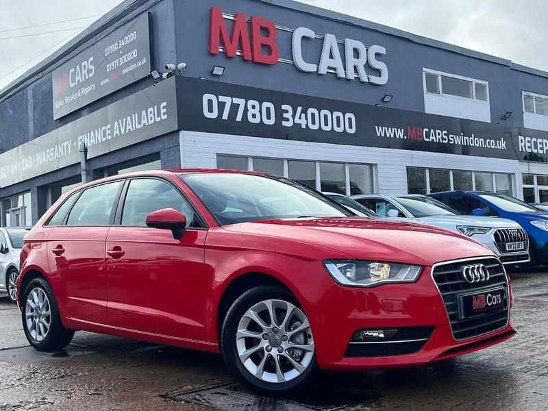 Used Audi A3 Sportback Comfort 105 HP (77 kW) 2013 Red Hatchback