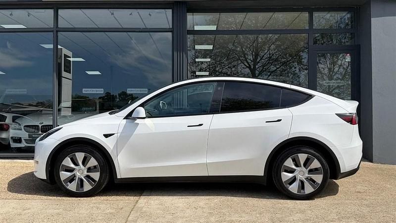 Używany Tesla Model Y Long Range AWD 85 kW (116 KM) 2022 Biały SUV