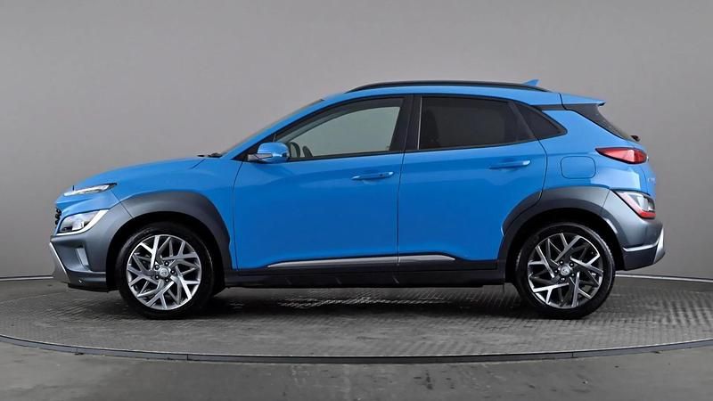 Used Hyundai Kona Premium 141 HP (103 kW) 2022 Blue SUV