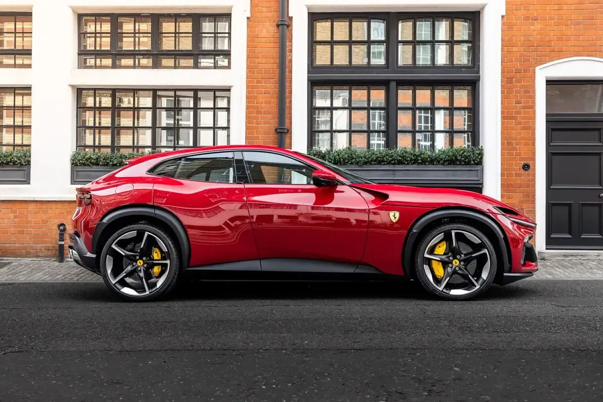 New Ferrari Purosangue 2025 Rosso mugello SUV