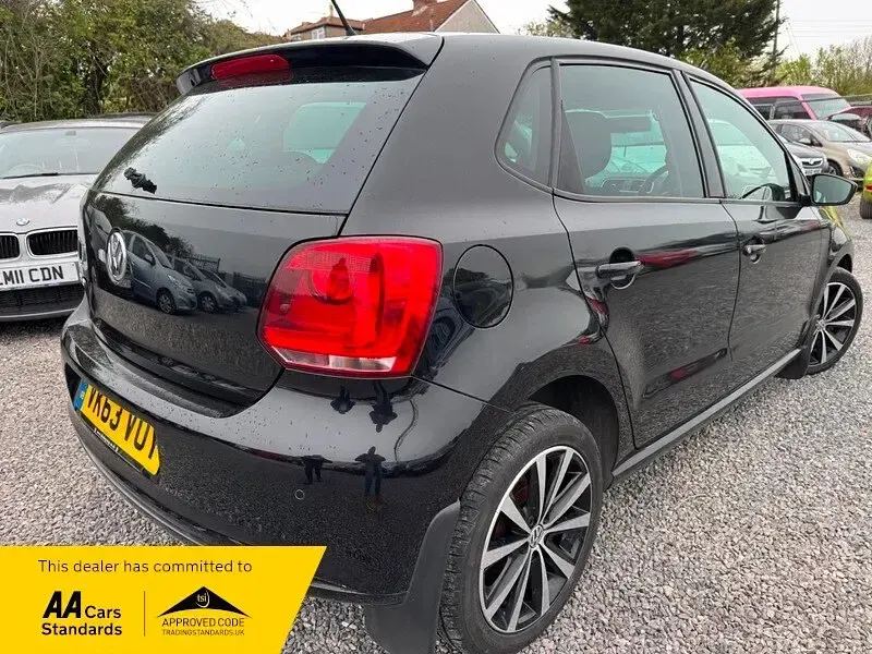 Used VW Polo Edition 60 HP (44 kW) 2013 Black Hatchback