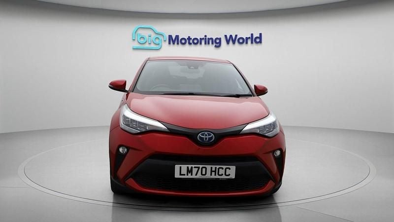 Used Toyota C-HR Design 121 HP (88 kW) 2020 Red SUV