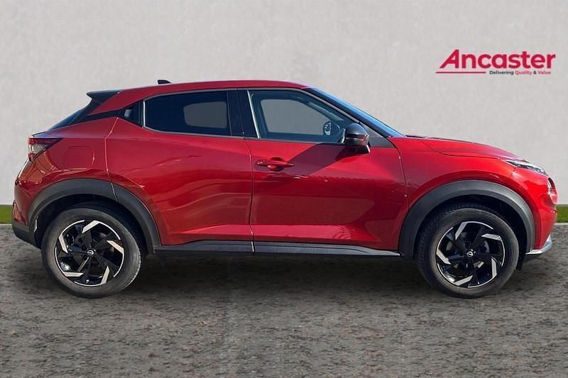 Used Nissan Juke N-Connecta 112 HP (82 kW) 2023 Red SUV
