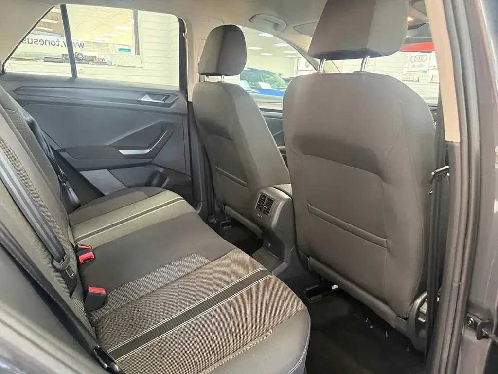 Used VW T-Roc SE 115 HP (84 kW) 2019 Grey SUV