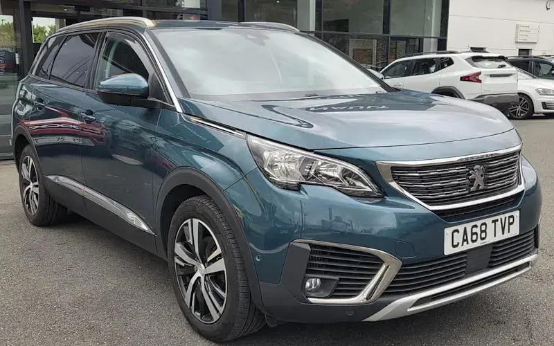 Used Peugeot 5008 Allure 131 HP (96 kW) 2019 SUV