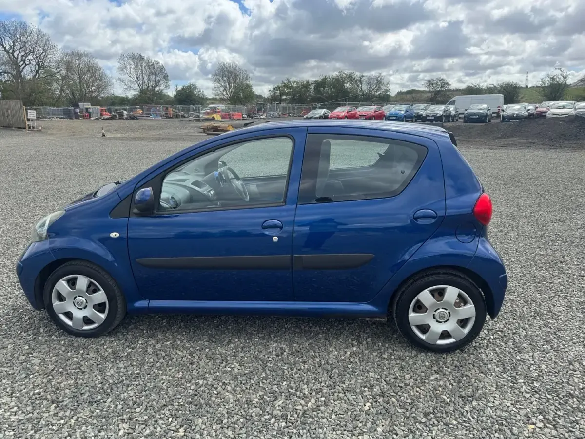 Gebraucht Toyota Aygo 2007 Blau Kleinwagen