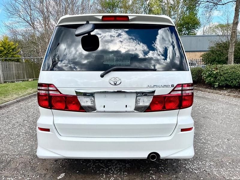 Used Toyota Alphard Edition 2008 Pearl white MPV