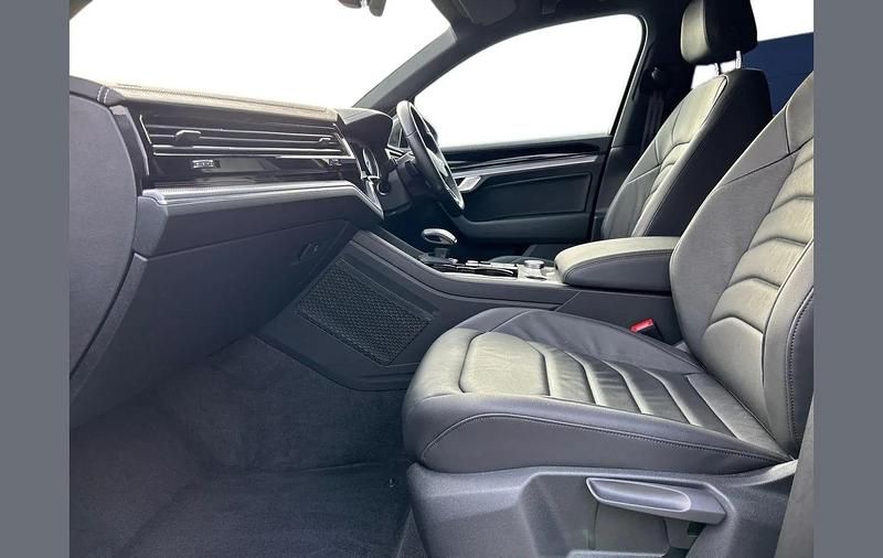 Used VW Touareg R-line 286 HP (210 kW) 2023 Black SUV