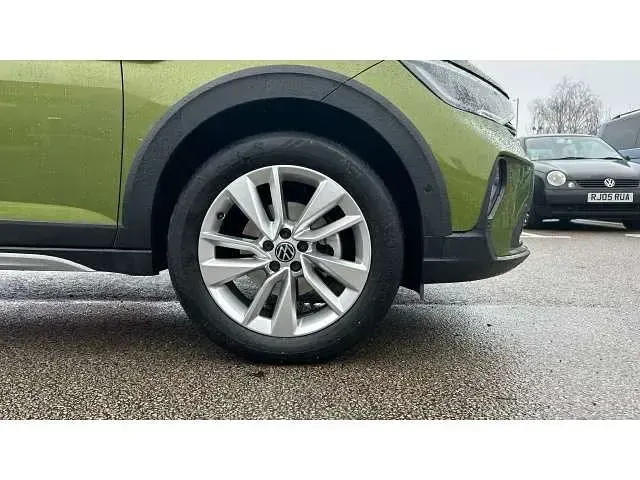 Begagnad VW Taigo Match 116 HK (85 kW) 2025 Grön SUV