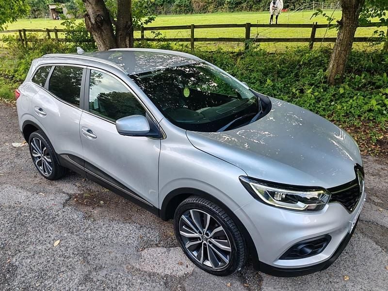 Grey Used 2020 Renault Kadjar Iconic SUV | £13,995 (Expensive) - Image 1/4