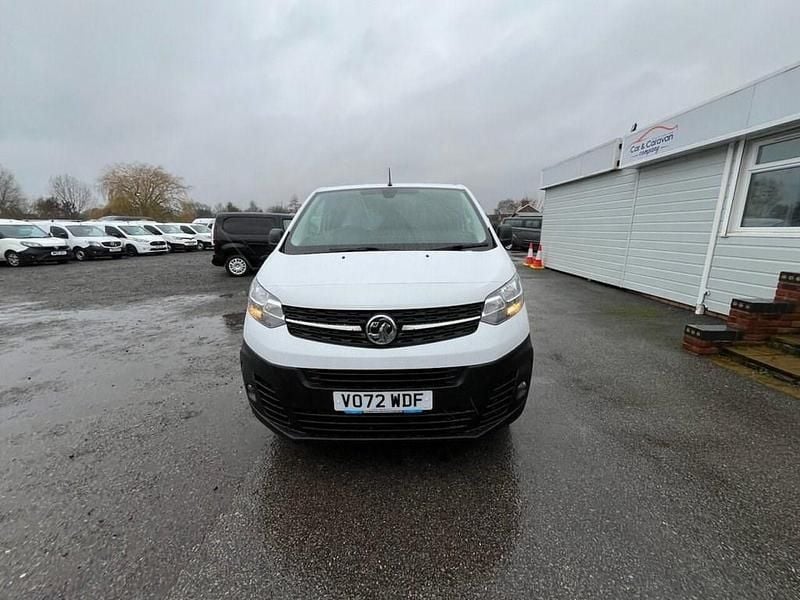 Used Vauxhall Vivaro S 100 HP (73 kW) 2023 White MPV