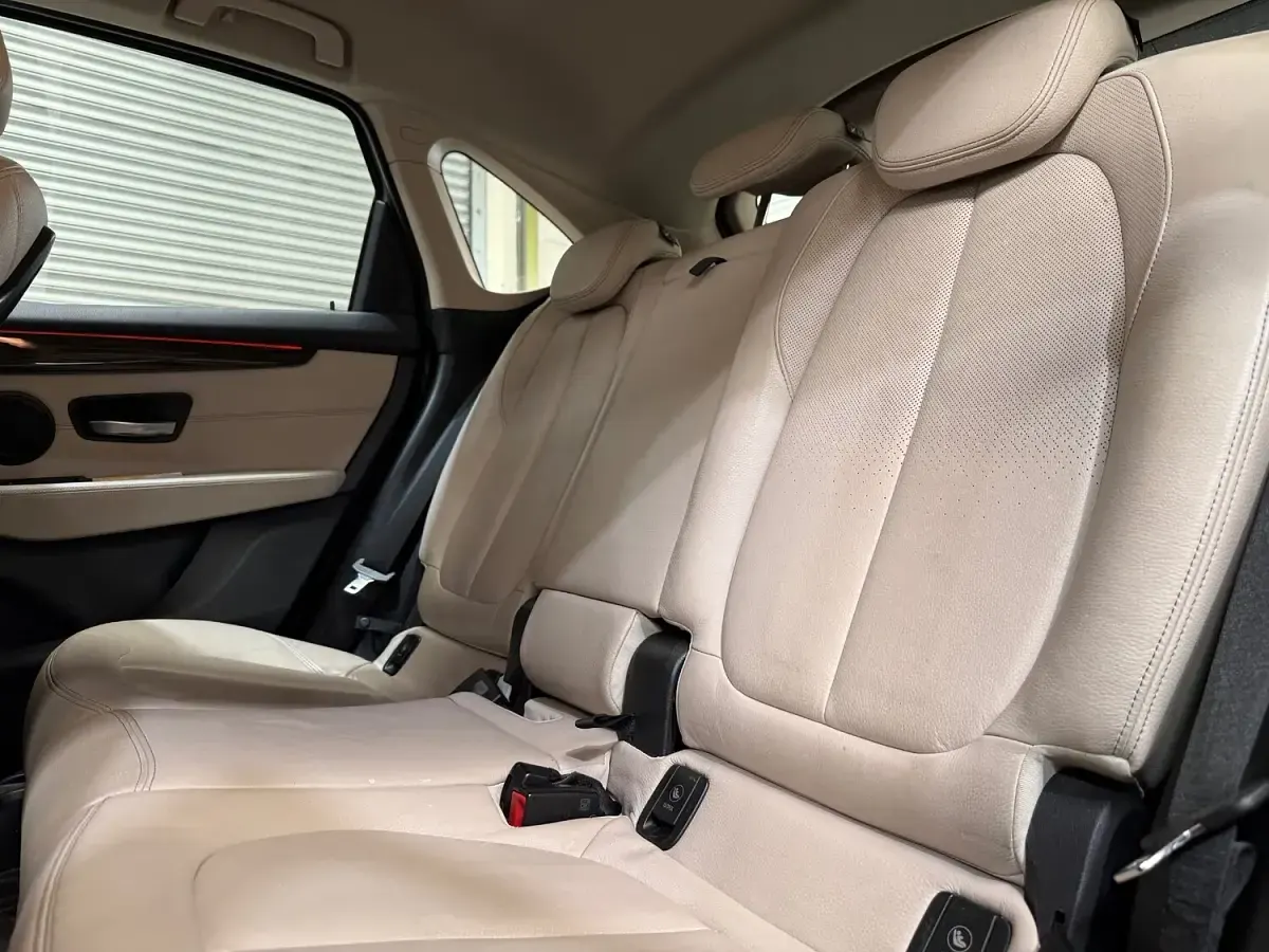 Used BMW 218 Luxury Line 2015 Grey Hatchback
