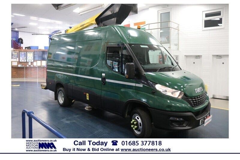 Green Used 2020 Iveco Daily | £18,200 (Good price) - Image 1/4