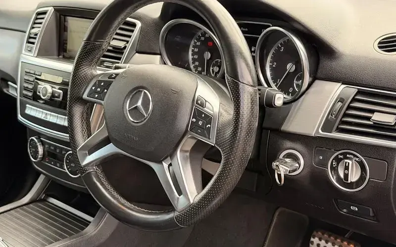 Used Mercedes ML350 AMG line 258 HP (189 kW) 2015 Black SUV