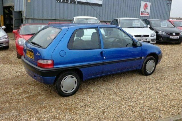 Begagnad Citroën Saxo 60 HK (44 kW) 2000 Halvkombi