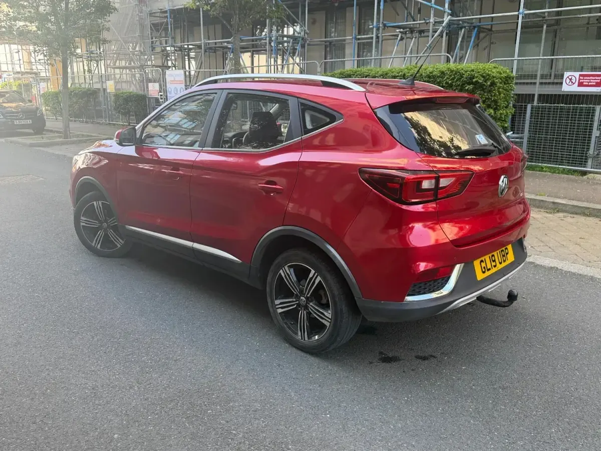 Used MG ZS Exclusive 111 HP (81 kW) 2019 Red SUV