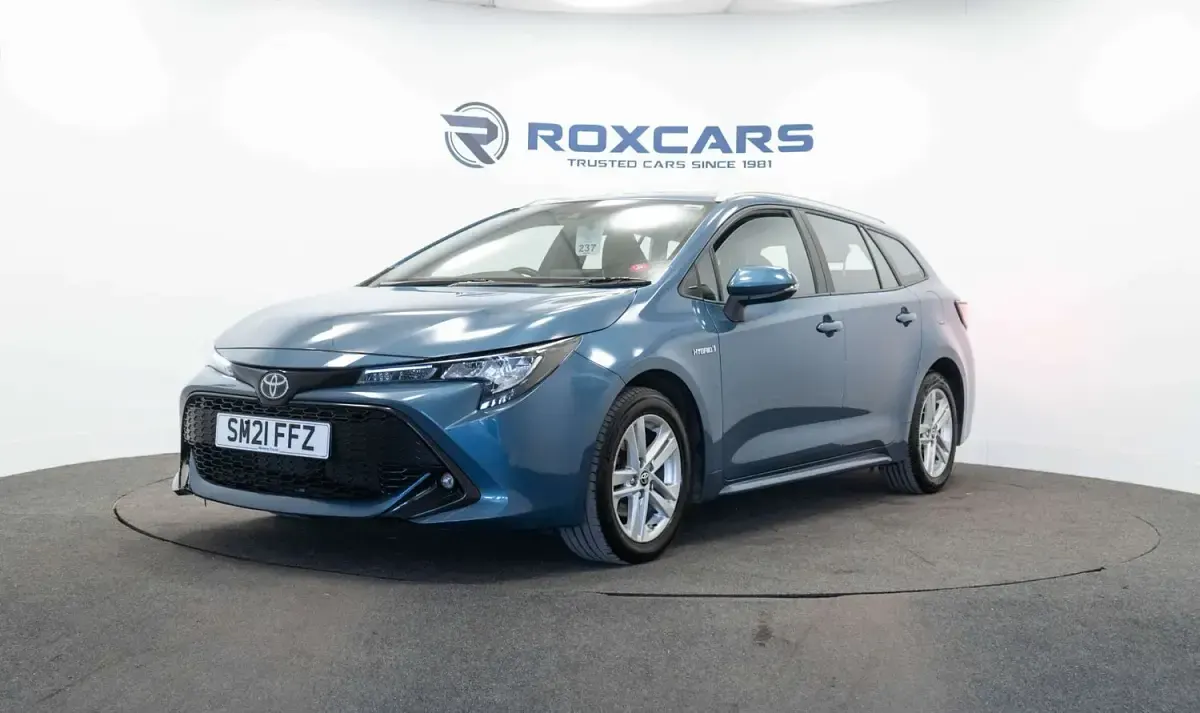 Used Toyota Corolla 122 HP (89 kW) 2021 Blue Estate