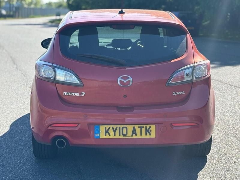 Used Mazda 3 Inclusive 185 HP (136 kW) 2010 Red Hatchback