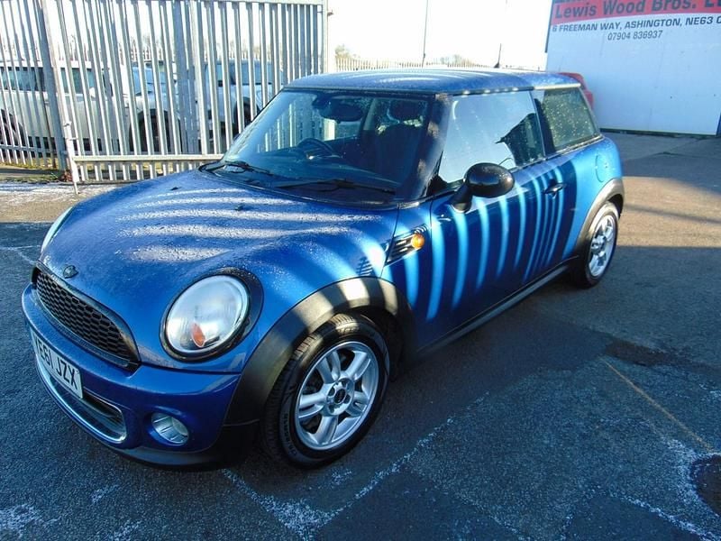 Used Mini ONE Hatch 98 HP (72 kW) 2011 Blue Hatchback