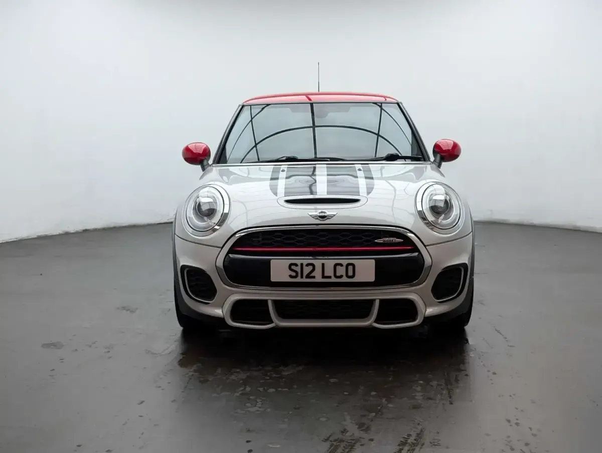 Używany Mini John Cooper Works Hatch 2018 Srebrny Hatchback