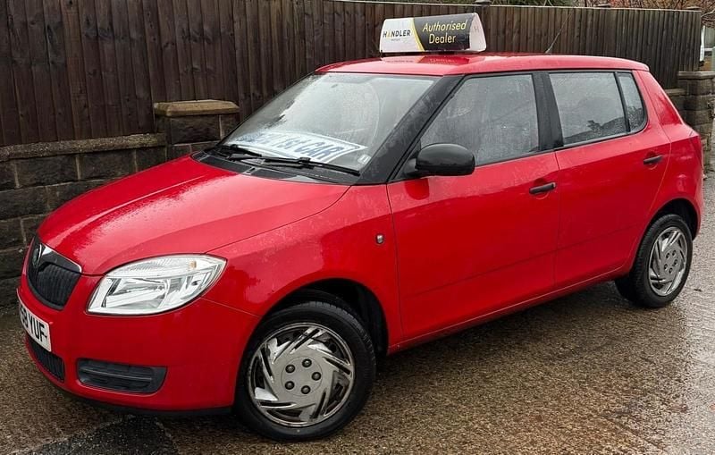 Red Used 2008 Skoda Fabia Hatchback | £1,295 (Good price) - Image 1/4