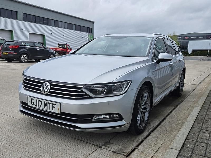Used VW Passat GT 150 HP (110 kW) 2017 Silver Estate