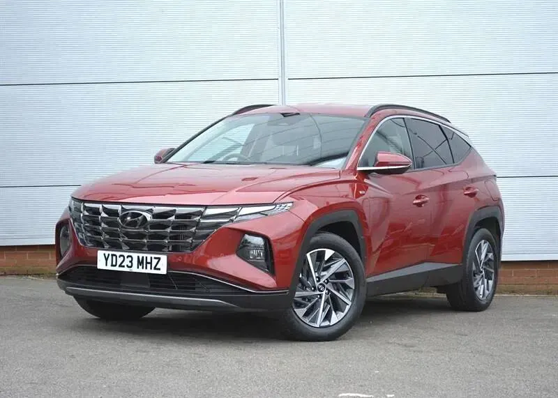 Used Hyundai Tucson Premium 150 HP (110 kW) 2023 Red SUV