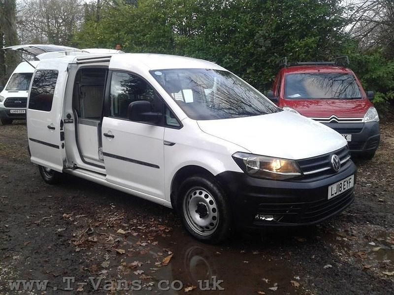 White Used 2018 VW Caddy Maxi Startline MPV | £8,995 (Super price) - Image 1/4