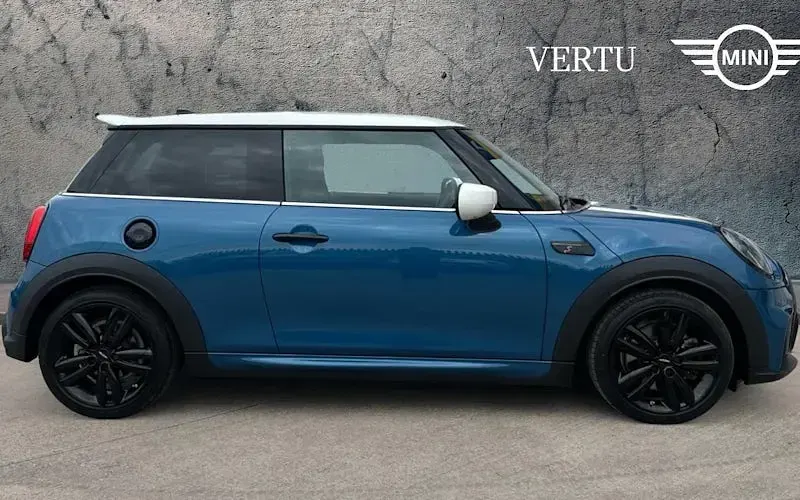 Begagnad Mini Cooper S Hatch 178 HK (130 kW) 2023 Blå Halvkombi