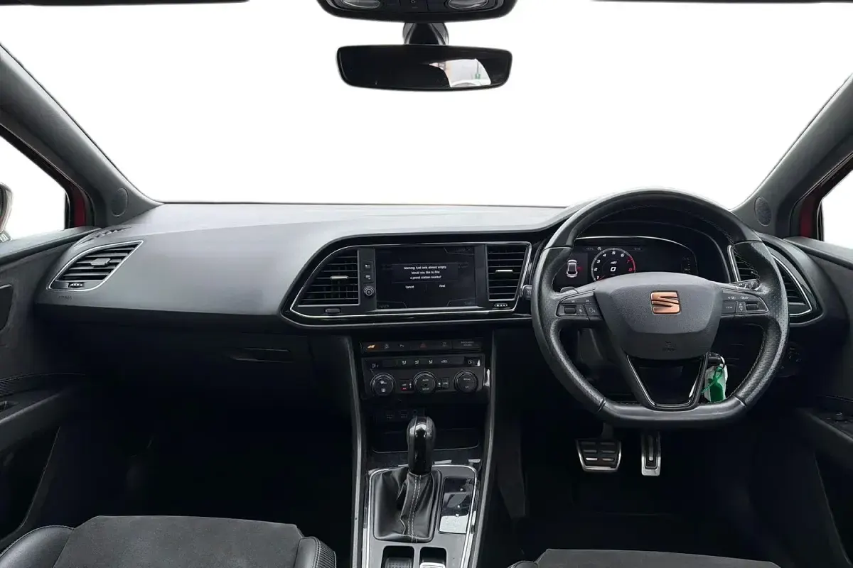 Used Seat Leon CUPRA 290 HP (213 kW) 2019 Red Hatchback