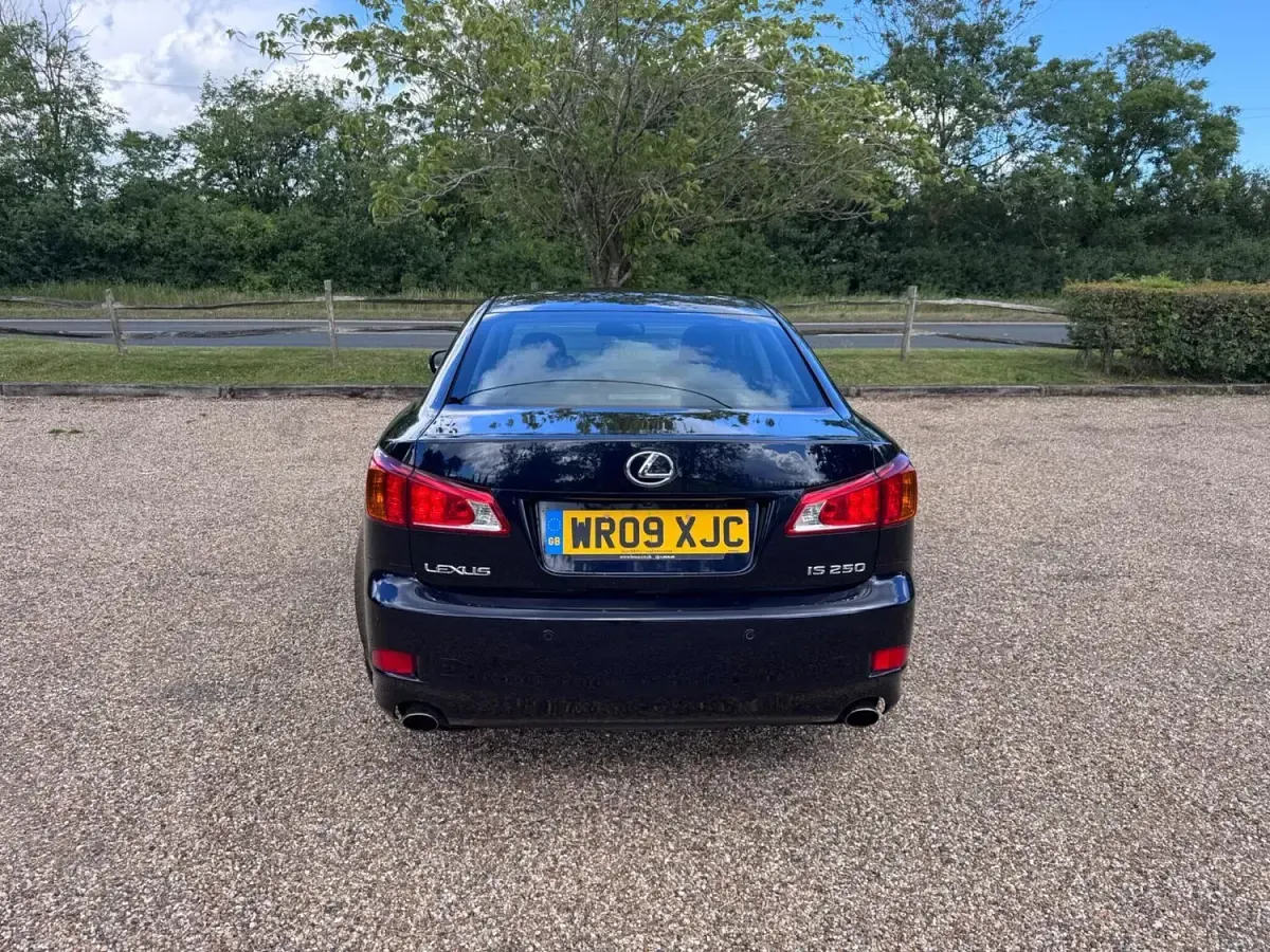Used Lexus IS250 2009 Blue Sedan
