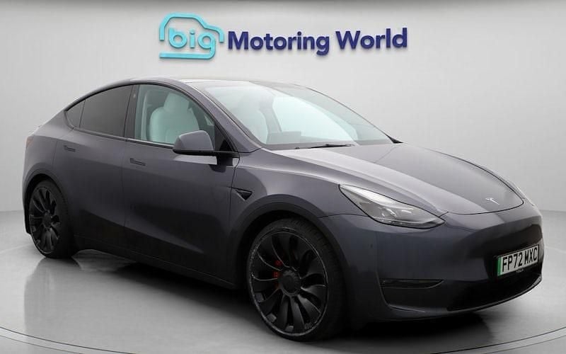 Used 2024 Tesla Model Y Performance SUV | £31,100 (Good price) - Image 1/4