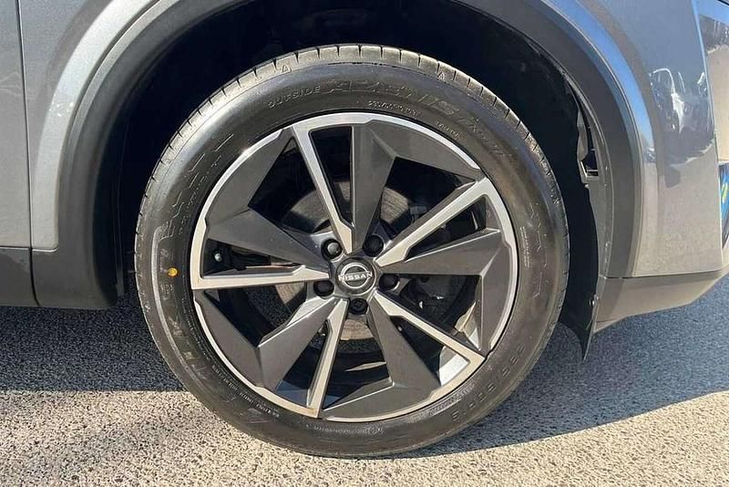 Used Nissan Qashqai Tekna 138 HP (101 kW) 2023 Grey SUV