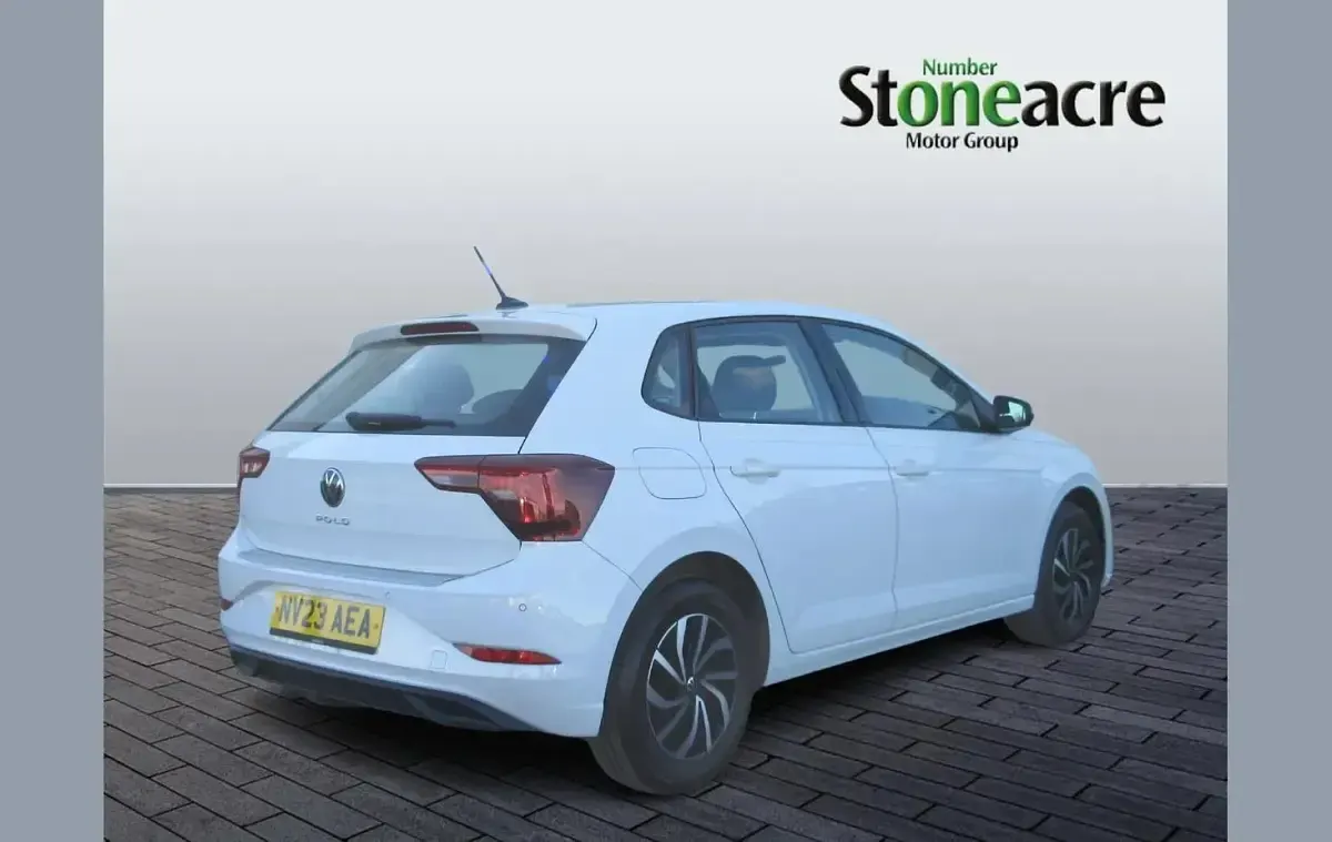 Used VW Polo Life 95 HP (69 kW) 2023 White Hatchback