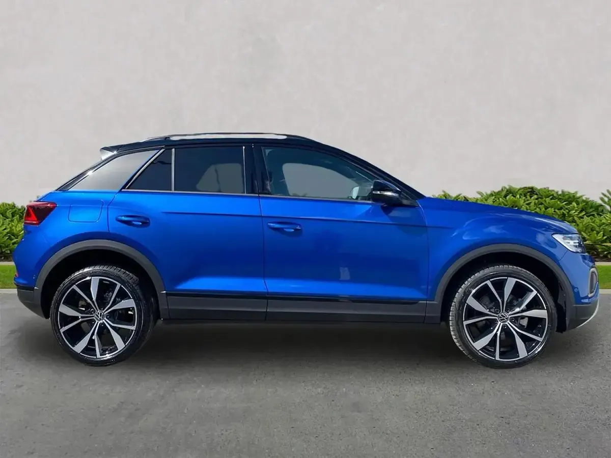 Novo VW T-Roc Design 115 HP (84 kW) 2026 Twotone SUV