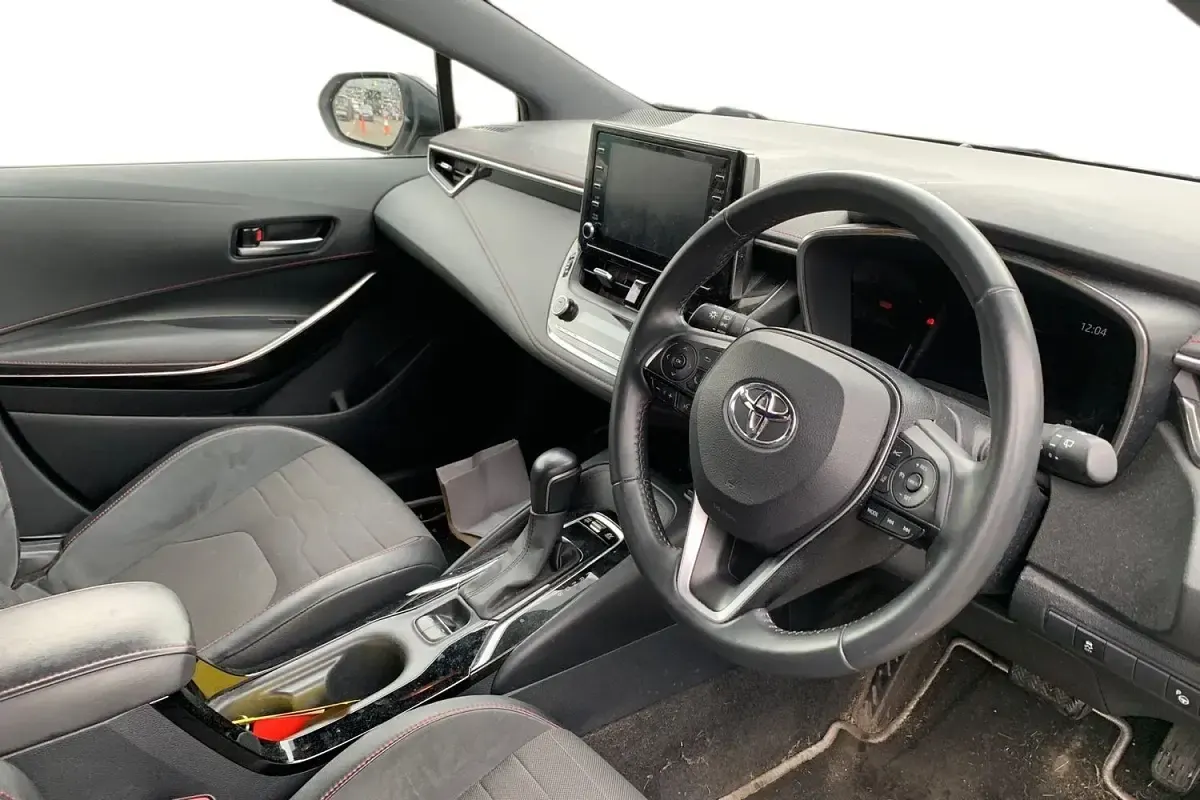 Usado Toyota Corolla 122 HP (89 kW) 2019 Branco Citadino