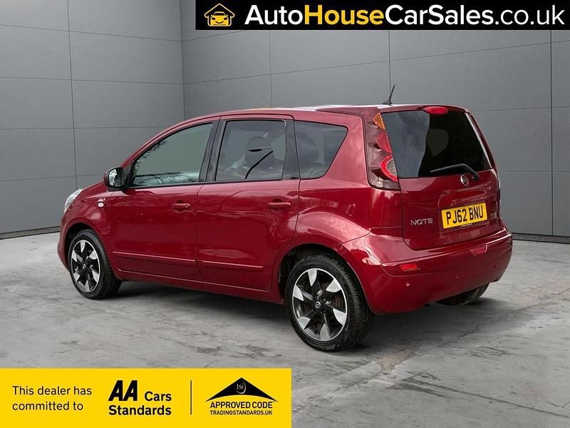 Used Nissan Note N-TEC 110 HP (80 kW) 2012 Red Hatchback