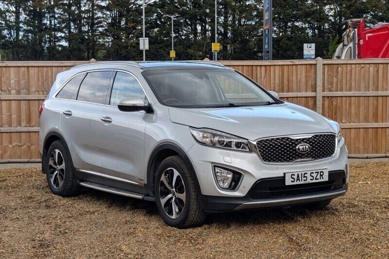 Silver Used 2015 Kia Sorento 3 SUV | £14,000 (Fair price) - Image 1/1