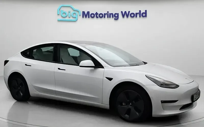 Used Tesla Model 3 Long Range AWD 258 kW (351 HP) 2023 Sedan