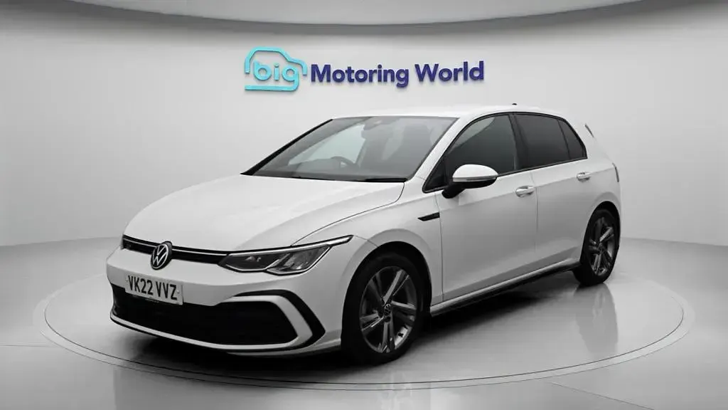 Used VW Golf VIII R-line 150 HP (110 kW) 2022 White Hatchback