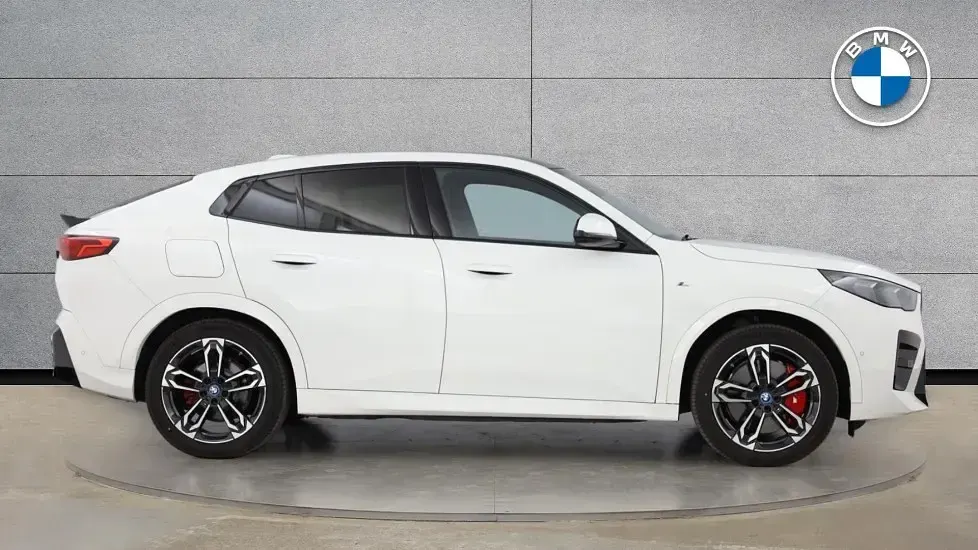 Used BMW iX2 Comfort Edition 227 kW (309 HP) 2025 White SUV