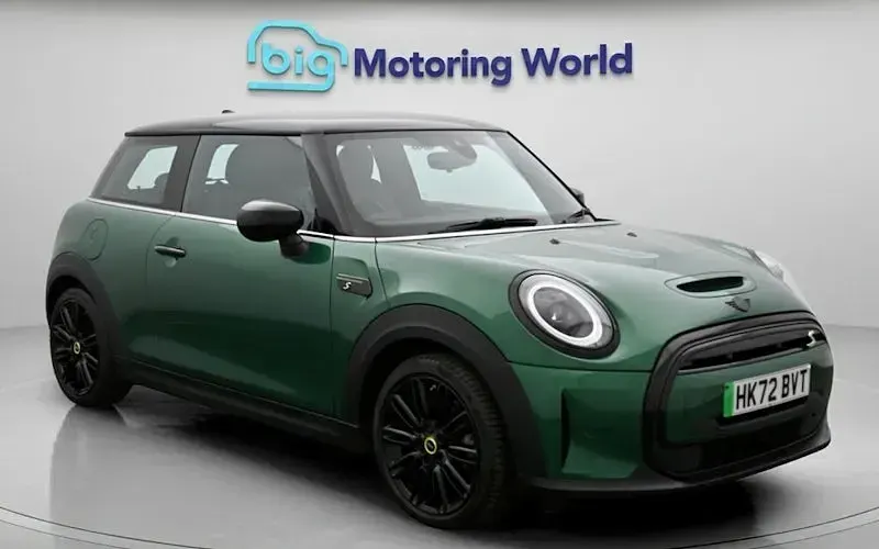 Used Mini Cooper Level 2 135 kW (184 HP) 2022 Hatchback