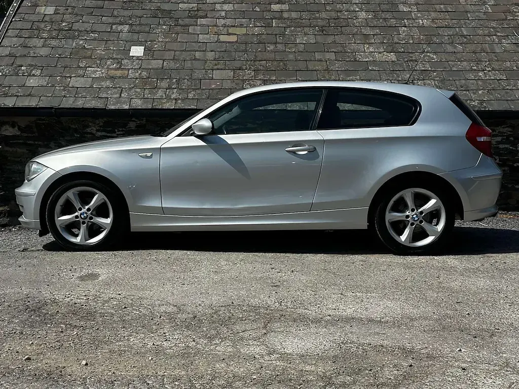 Used BMW 116 Sport Line 2009 Silver Hatchback