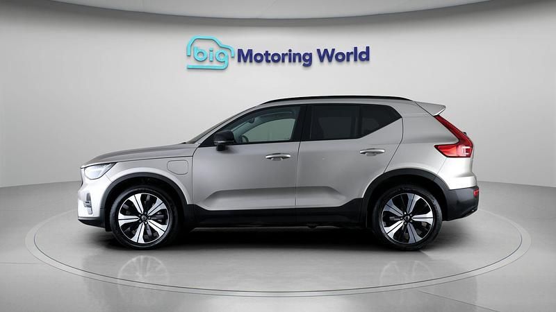 Used Volvo XC40 Ultimate 262 HP (192 kW) 2022 Gold SUV