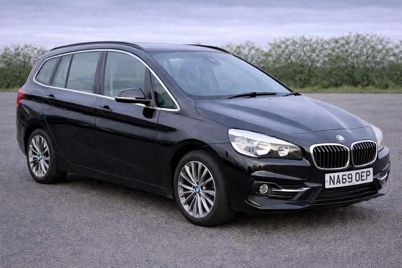 Used BMW 218 Luxury Line 140 HP (102 kW) 2019 Black Estate