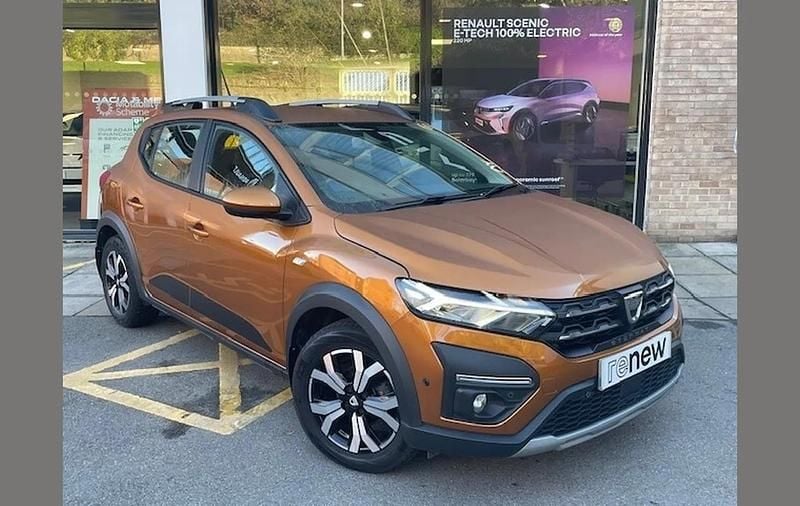 Orange Used 2022 Dacia Sandero Prestige SUV | £10,795 (Fair price) - Image 1/2