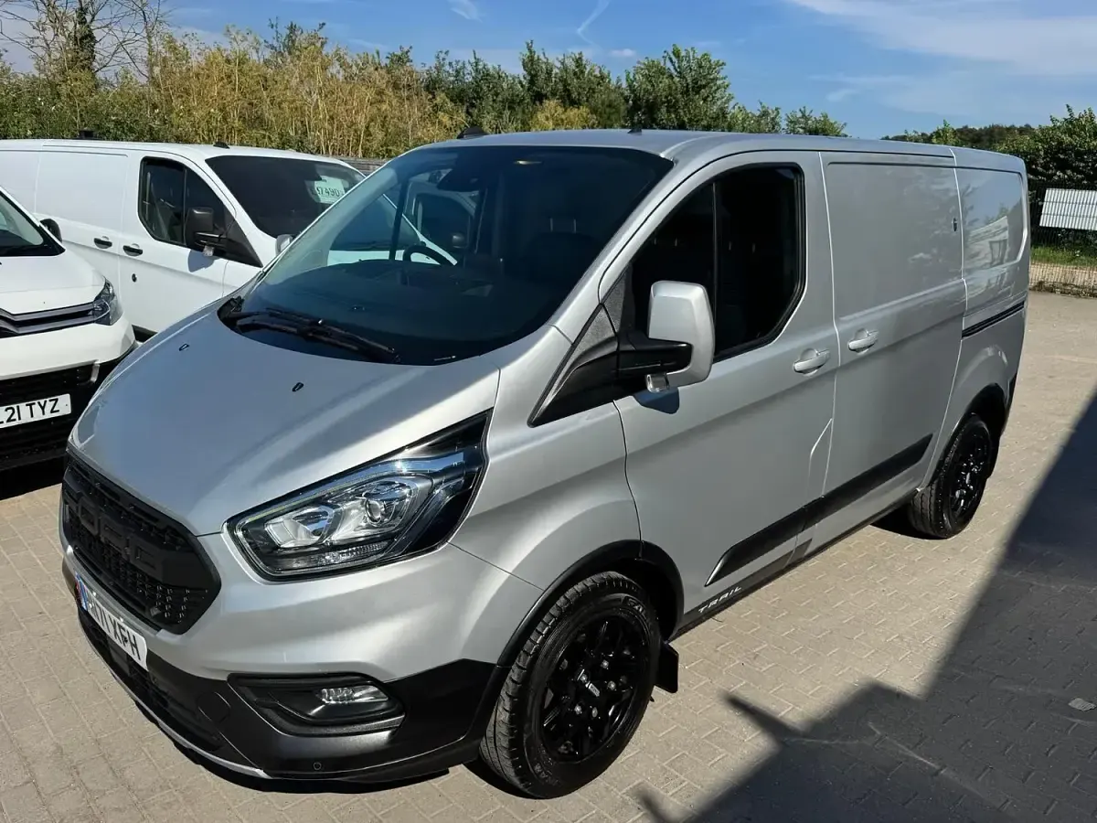 Used Ford Transit Custom S 170 HP (125 kW) 2021 Silver Van